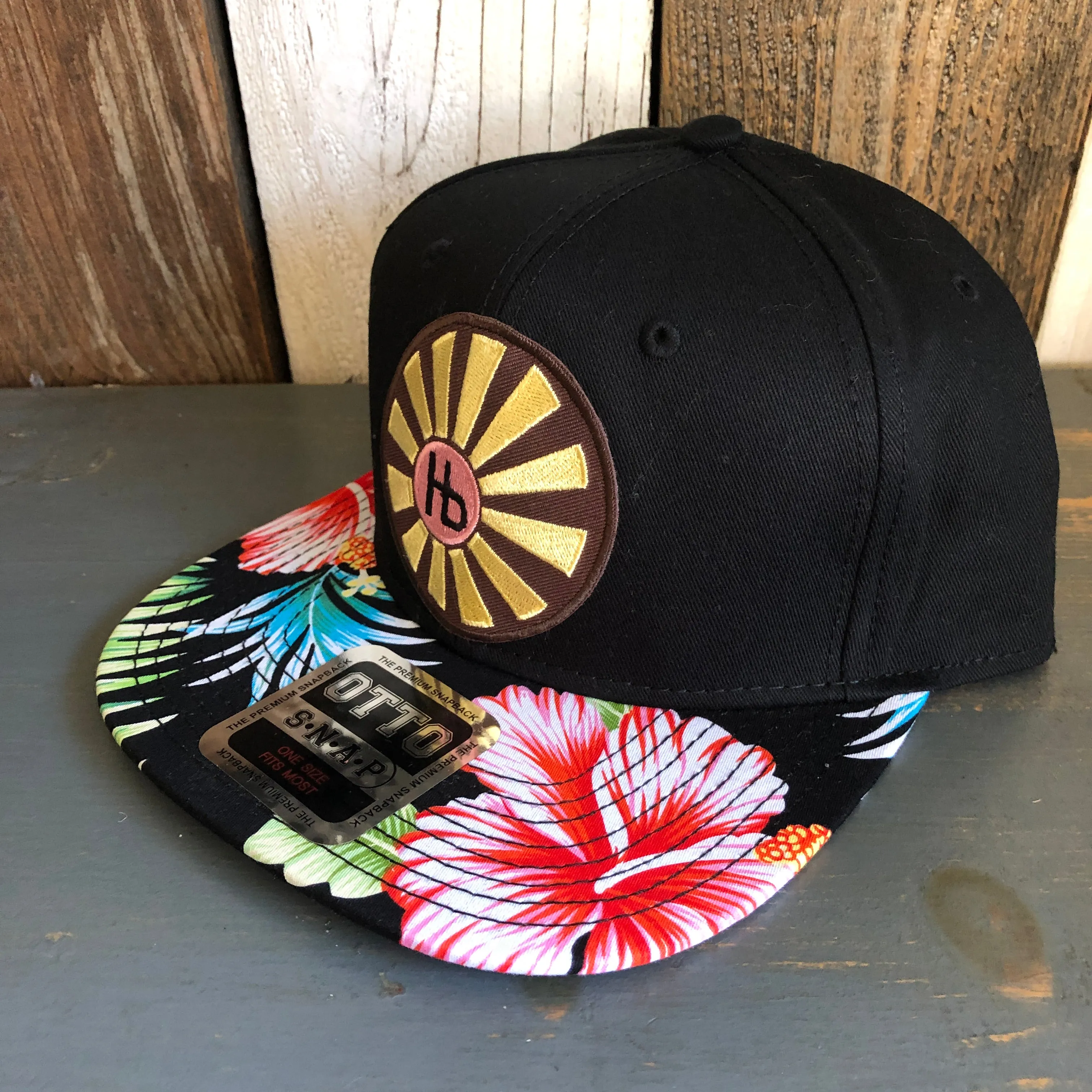 Hermosa Beach SUNBEAMS Black Panel/Hawaiian Pattern Visor - 6 Panel Mid Profile Snapback Hat - A ‘o ia