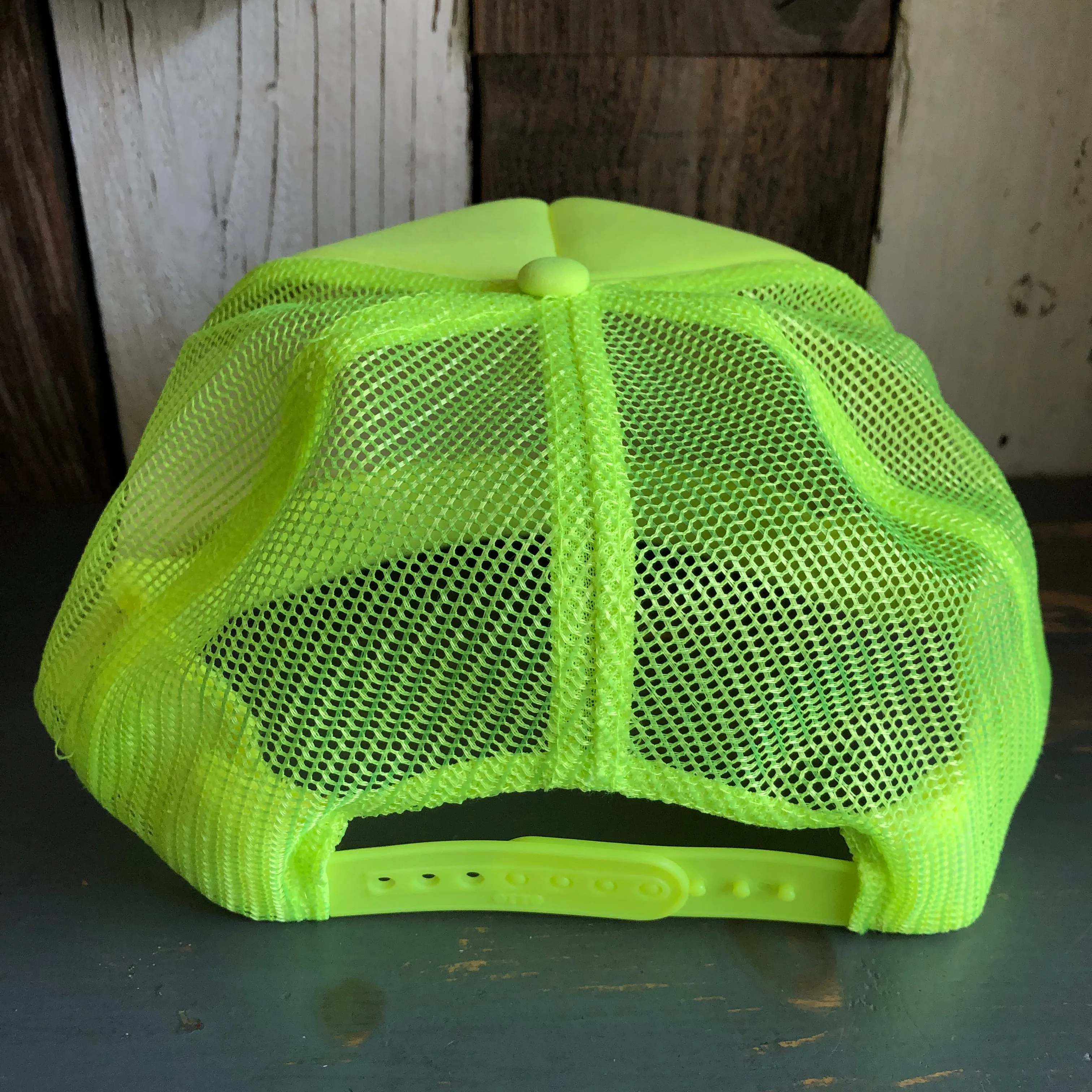 Hermosa Beach SUNBEAMS Trucker Hat - Neon Yellow